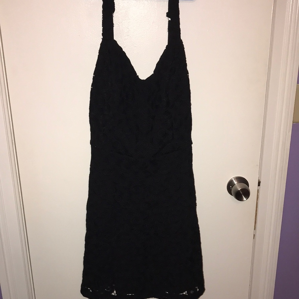hollister, size medium, black dress with details